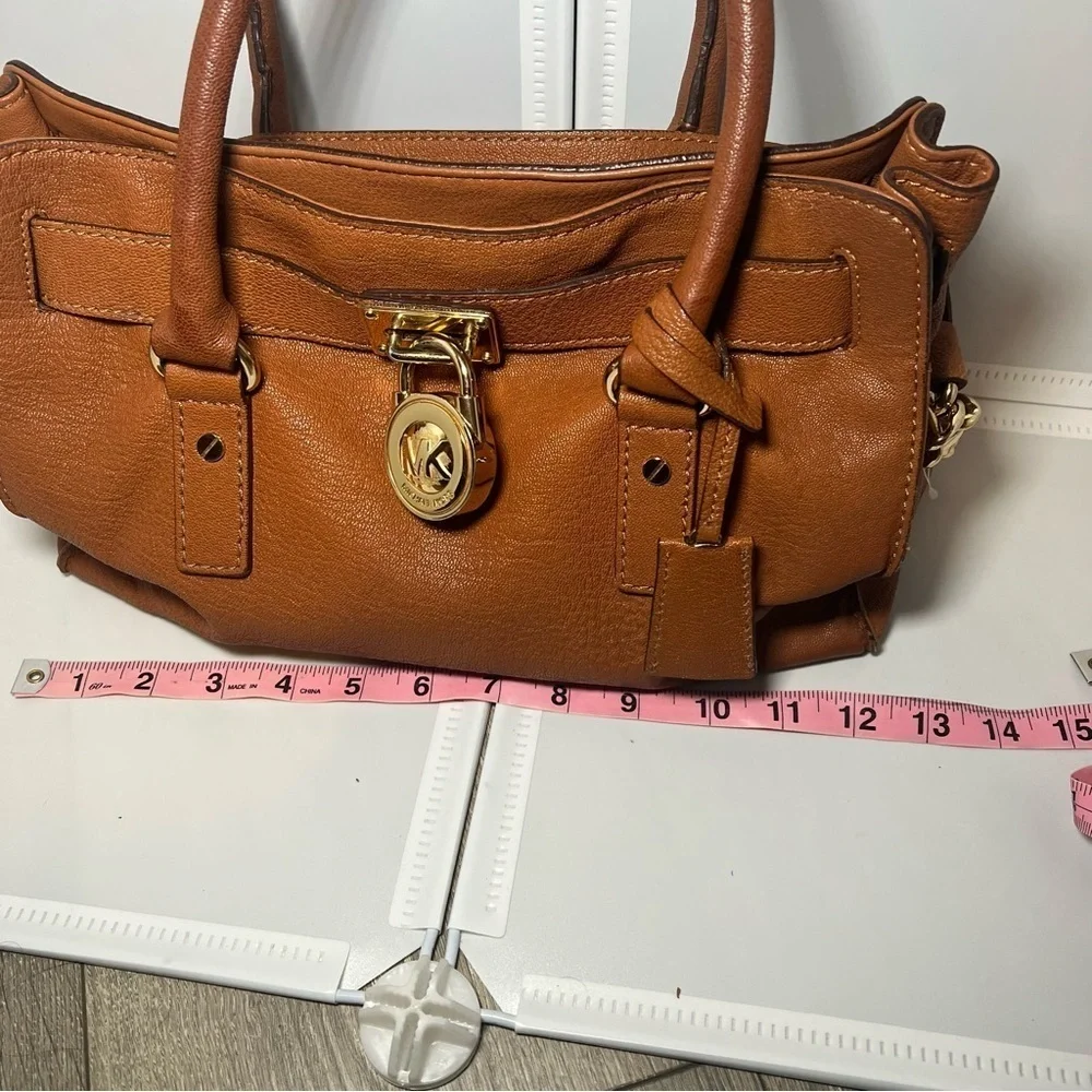 MICHAEL KORS Hamilton Medium Lock and Key Leather Bag Satchel/Shoulder Bag Brn